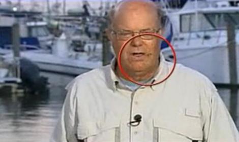 VIDEO Un reporter a inghitit o musca in direct!