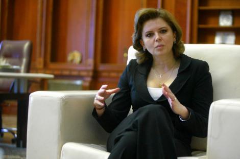 Anastase, in scandalul CCR: Ponta, "vedeta de mare succes" in "Copiii spun lucruri trasnite"