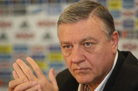 Presedintele FRF, audiat la DNA. Mircea Sandu: "Este vorba de o poveste veche de trei-patru ani"