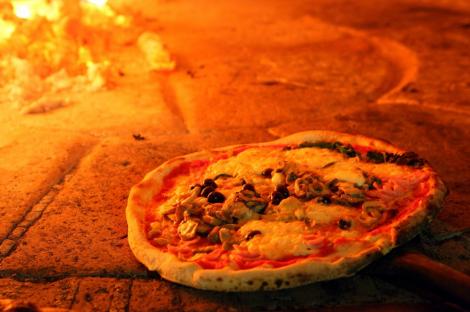 Afla cum poti sa mananci pizza fara sa te ingrasi!