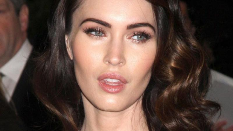 Megan Fox si-a pus implanturi!