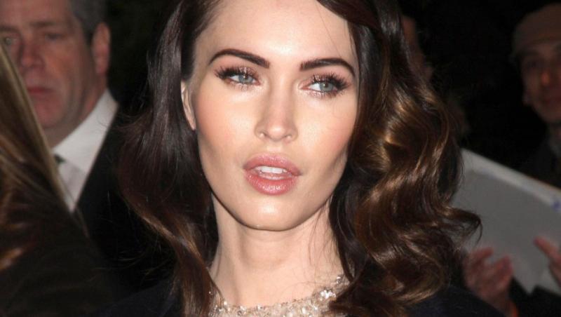 Megan Fox si-a pus implanturi!