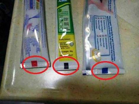 A fost descoperit secretul pătratelor colorate de pe ambalajul pastelor de dinți! Uite ce înseamnă