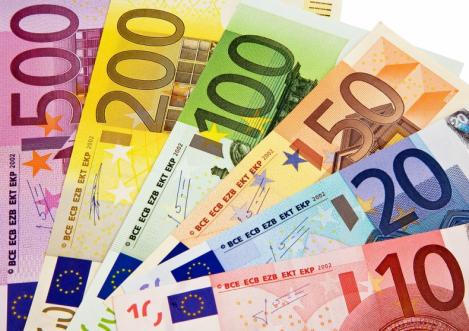 Aceste bancnote urmează să fie scoase din circulație! Mulți români le au în casă sau în portofel!