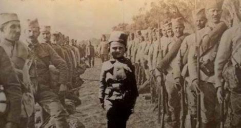 I-au căsăpit familia și orfanul devine soldat la șapte ani! Peste un an, Momcilo era deja caporal! Eroul are monumente în două țări!
