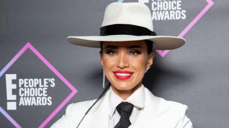 Adelina Pestrițu, câștigătoarea «Best Romanian Influencer» la premiile E! People Choice Awards 2019: ”Orice s-ar întâmpla nu îmi influenţez niciodată fanii negativ”