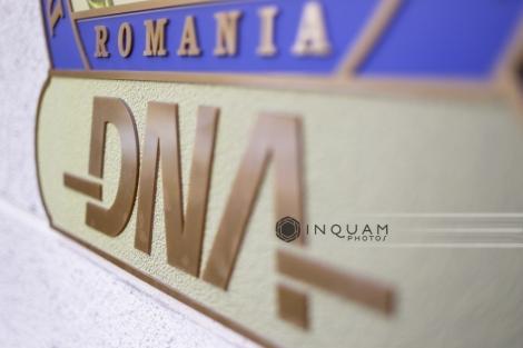 Primarul din Focşani, viceprimarul şi alţi doi angajaţi, audiaţi la DNA Galaţi într-un dosar care ar viza angajări la Căminul pentru Persoane Vârstnice