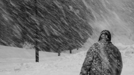 Este Cod portocaliu în mai multe județe! Ninsori și vânt puternic, în următoarele ore. Zonele afectate