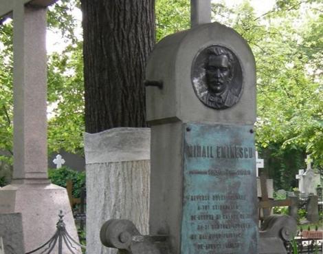 "Luceafărul", de Mihai Eminescu, recitat de 21 de actori ai Naţionalului bucureştean în auto-izolare