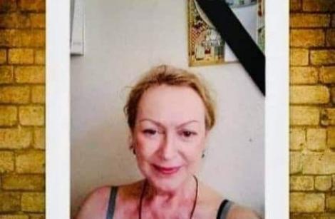O celebră artistă de la noi a murit subit la doar 58 de ani! Carmen Harra, în doliu!