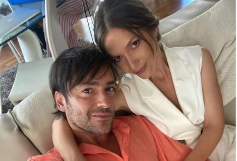 Radu Vâlcan, vacanță de vis, cu soția însărcinată. Ce fotografie postată i-a făcut pe fani să înroșească butonul de Like