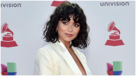 Inna, surprinsă doar într-un sutien, în bucătărie. Ce detaliu a atras atenția fanilor