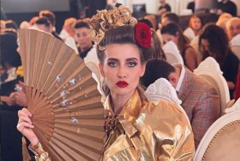 Iulia Albu, fără strop de machiaj pe ten. Cât de bine arată jurata emisiunii Splash! Vedete la apă