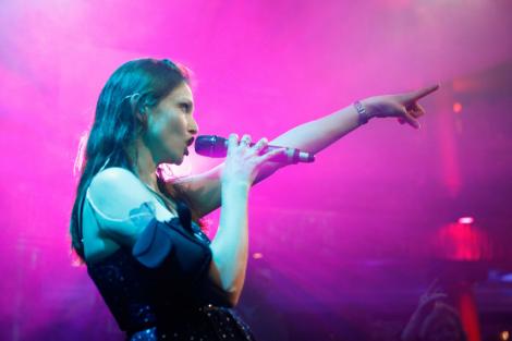 Sophie Ellis-Bextor, mărturisiri dureroase din adolescență. Cântăreața a recunoscut că a fost abuzată la 17 ani, de un alt artist