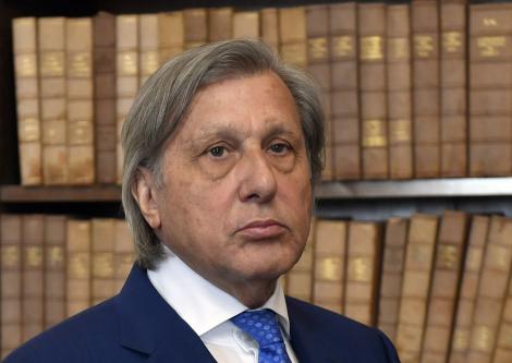 Reacția lui Ilie Năstase când a fost prins de poliție băut la volan, în Capitală, cu o alcoolemie de 0,40 mg/l. Măsurile luate