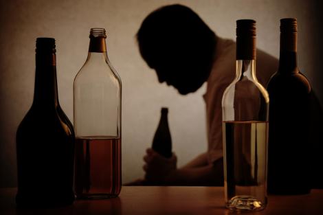 Românii sunt în topul consumatorilor de alcool. Ce loc ocupăm și câtă băutură consumăm, în medie