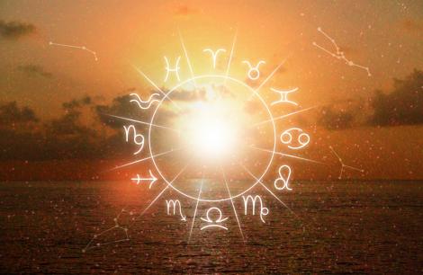Astrele favorizează două zodii în această săptămână. Cine își împlinește un vis arzător